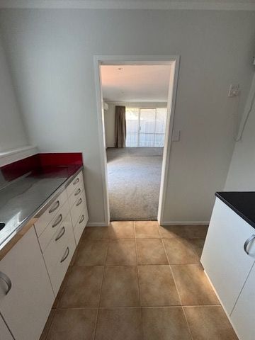 Stand Alone 2BR Home in Ellerslie - Photo 5