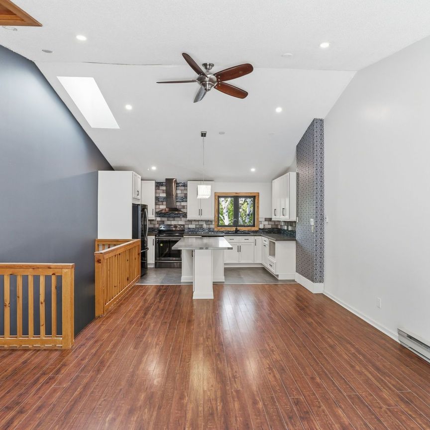For Lease - 585 Oxbow Crescent, Collingwood, Ontario - Photo 1
