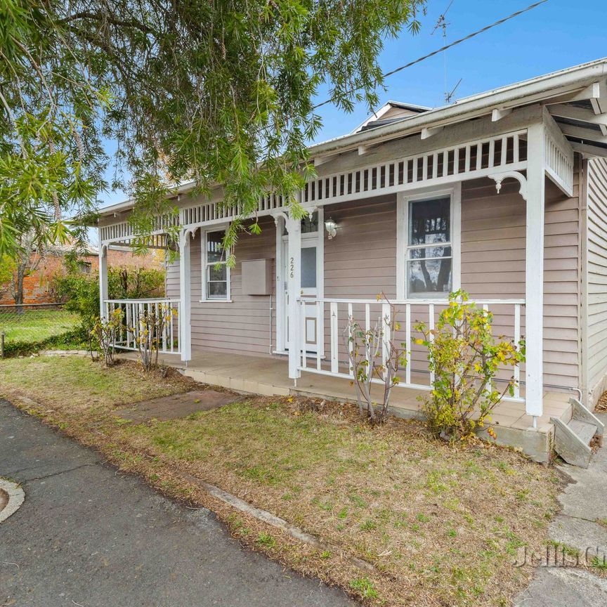 226 Humffray Street North, Ballarat East - Photo 1