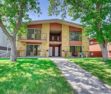 Crescent Heights: Main Floor in Fourplex | 3403 Centre Street North... - Photo 1