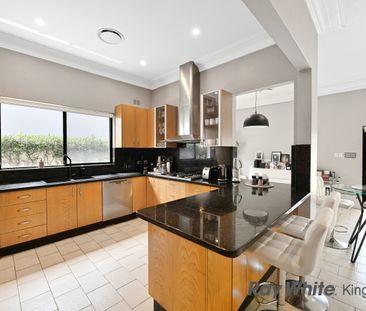 $2,100 Another Premium Result by Costa Kaparos - Stunning 4 Bedroom... - Photo 6