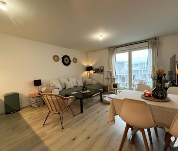 REIMS - Appartement de Type 3 avec balcon et place de parking. - Photo 6