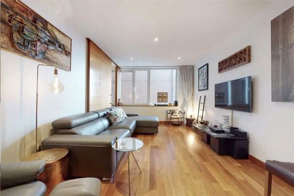 1 bedroom flat in 34 St. Johns Wood Road - Photo 1