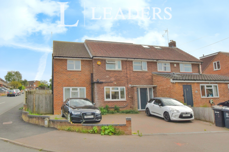 1 bedroom in a house share to rent - Photo 4