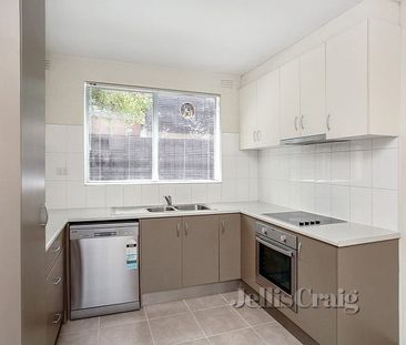 7/51 Stephen Street, Yarraville - Photo 2