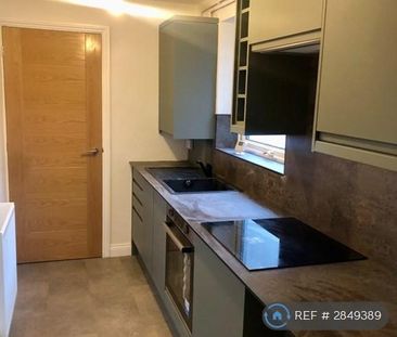 2 bedroom terraced house to rent - Photo 5