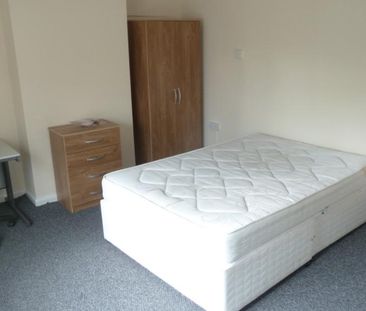 1 bedroom in a house share to rent - Photo 6