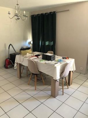 Location Appartement 3 pièces 77m² VAULX EN VELIN 69120 - Photo 1