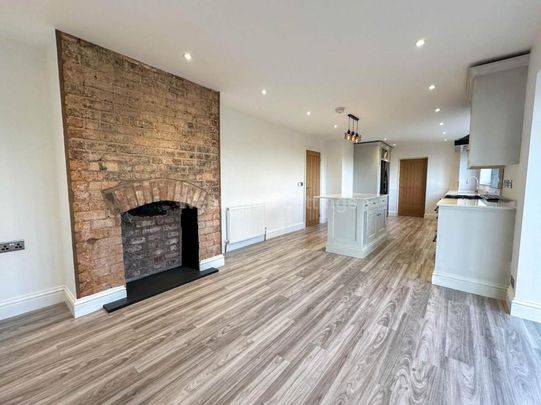 3 bedroom detached house to rent - Photo 1