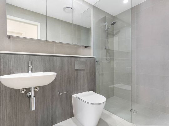 Modern 2-bedroom Apartment! - Photo 1