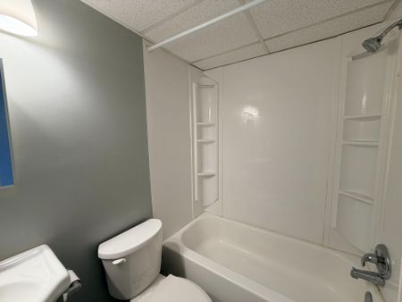 For Lease - 91 Thames Street Unit# 303, Ingersoll, Ontario - Photo 4