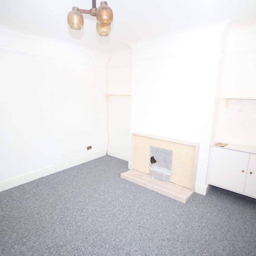 Micawber Avenue, Uxbridge, UB8 - Photo 1