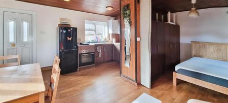 Studio to rent - Photo 5