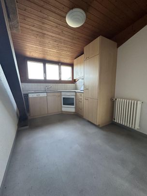 Frisch renovierte 4.5-Zimmerdachwohnung im Zentrum - Foto 1