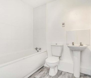 2 bedroom apartment to rent - Photo 6