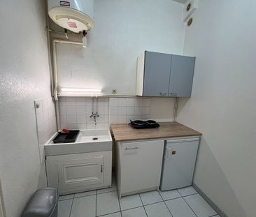 Location Appartement 1 pièce 23m² - Photo 2