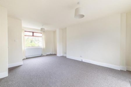 Collyer View, Ben Rhydding, Ilkley, LS29 - Photo 2