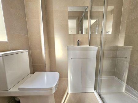 6 bedroom townhouse to rent - Photo 5