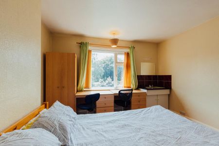 4 bedroom house to rent - Photo 2