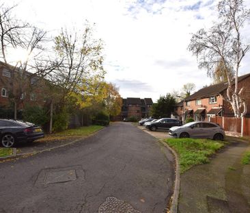 2 bedroom end of terrace house to rent - Photo 5