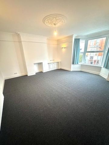 4 bedroom apartment to rent - Photo 2