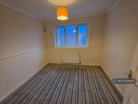 2 bedroom semi-detached house to rent - Photo 5