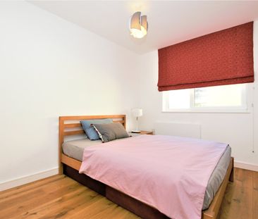 Flat to rent - Maltby Street, London, SE1 - Photo 5