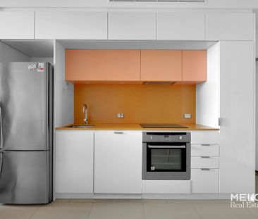 CENTRAL LIVING AT SWANSTON SQUARE – FURNISHED - Photo 4