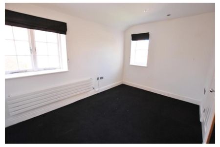 2 Bed Flat, Wells Road, BS14 - Photo 2