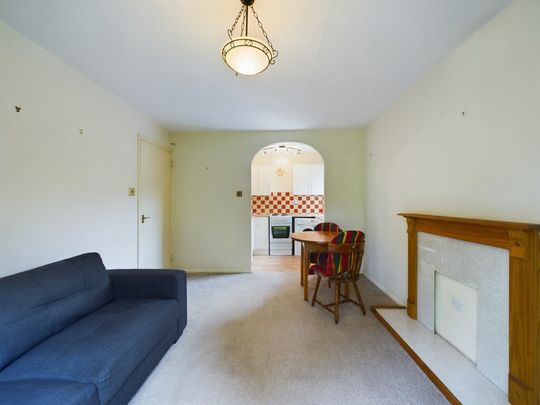 1 bedroom Flat to rent - Photo 1