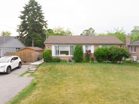 For Lease - 38 Hiley Avenue, Ajax, Ontario - Photo 2