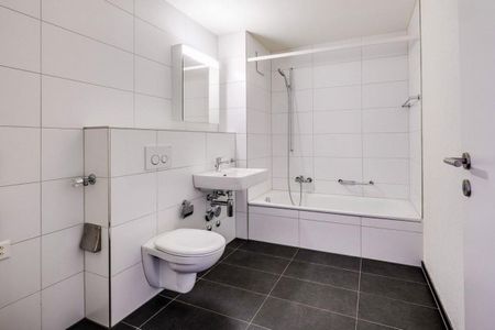 Light-flooded attic apartment that leaves little to be desired - Photo 5