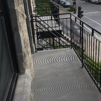 GRAND 5 1/2 À LOUER - Photo 1