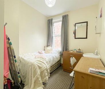 7 Strandview Street, Belfast, BT9 5FF - Photo 3