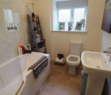 2 bedroom terraced house to rent - Photo 6