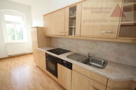 Moderne 2-Raum-Wohnung mit Einbauküche in sonniger Lage von Annaberg! - Photo 2