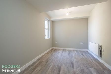 Apt 2, 60-62 Upper Newtownards Road - Photo 4