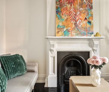 Four Bedroom Terrace with Rear Lane Access and Lock Up Garage - Off... - Photo 2