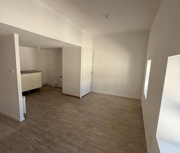 Location / Appartement T4 - Photo 4
