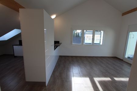 3.5 Zimmer Wohnung mit Balkon und eigenem Waschturm - Photo 2
