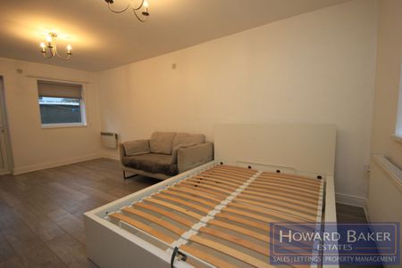 Kenmore Gardens, Edgware, HA8 - Photo 4