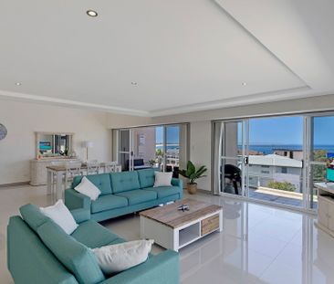 Stunning 3-Bedroom Fully Furnished Penthouse for Short-Term Rental in the Entrance - Photo 3