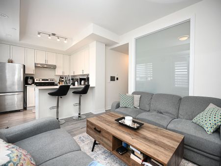 For Lease - #338 - 349 Wheat Boom Drive, Oakville, Ontario - Photo 2