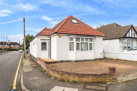 2 Bedroom Bungalow to rent - Photo 2