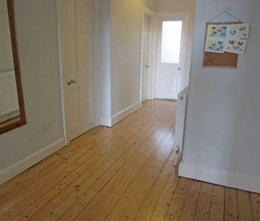 Falcon Road, 3F1, Morningside - Photo 2