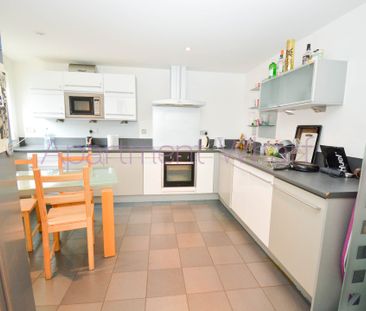 Flat Galaxy Building, E14 3SP, London - Photo 6