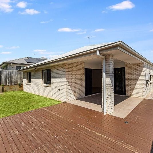 Family home in the ever popular 'Freshwater Estate'! - Photo 1