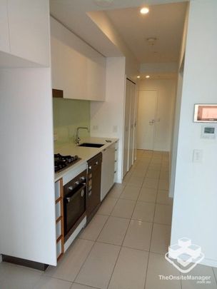 One Bedroom Unfurnished Apartment For Rent, South Brisbane QLD - Photo 1