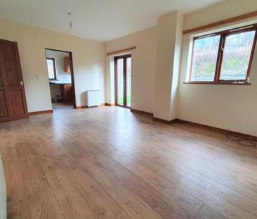 2 bedroom bungalow to rent - Photo 1