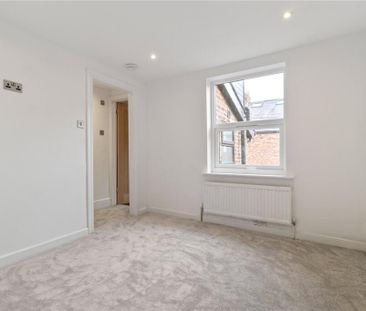 3 bedroom end of terrace house to rent - Photo 5